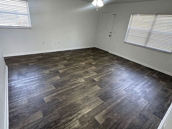 3rd image of 1640 NE 71st Pl