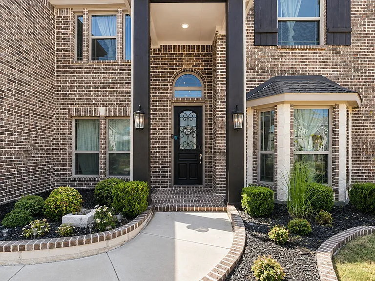 5413 Tallulah Falls Dr — Photo 2