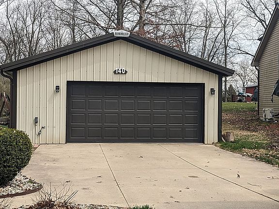 Barn with 100A service