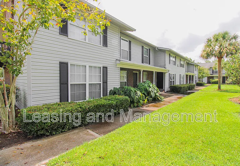 2494 Etiwan Ave #3-C — Photo 1