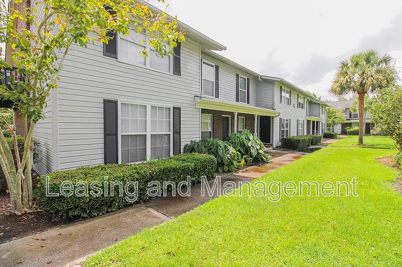 2494 Etiwan Ave #3-C