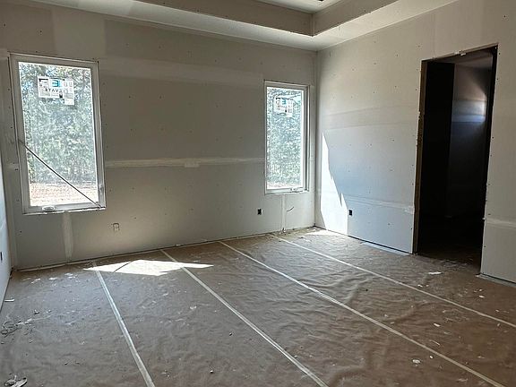 3rd image of 309 Heritage Grove Rd