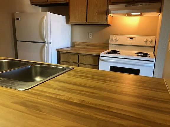 4th image of 344 Wallace St APT B10