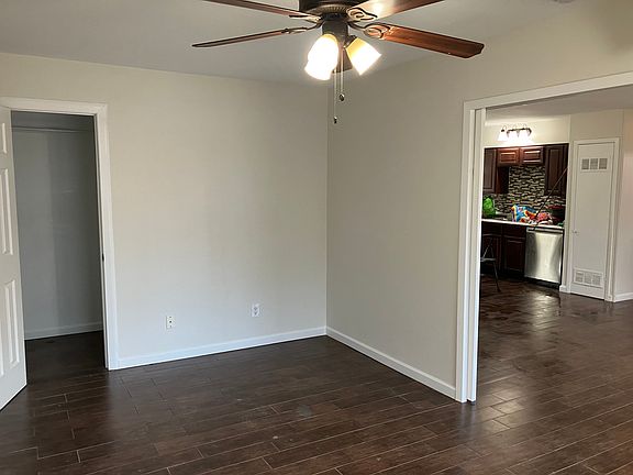 4th image of 810 Denton Dr