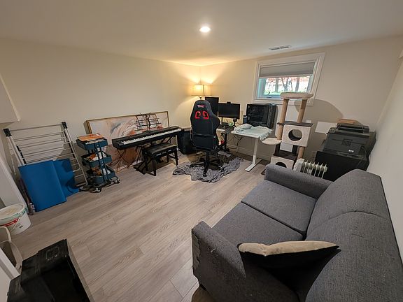 4th image of 14 Saint Catharine St