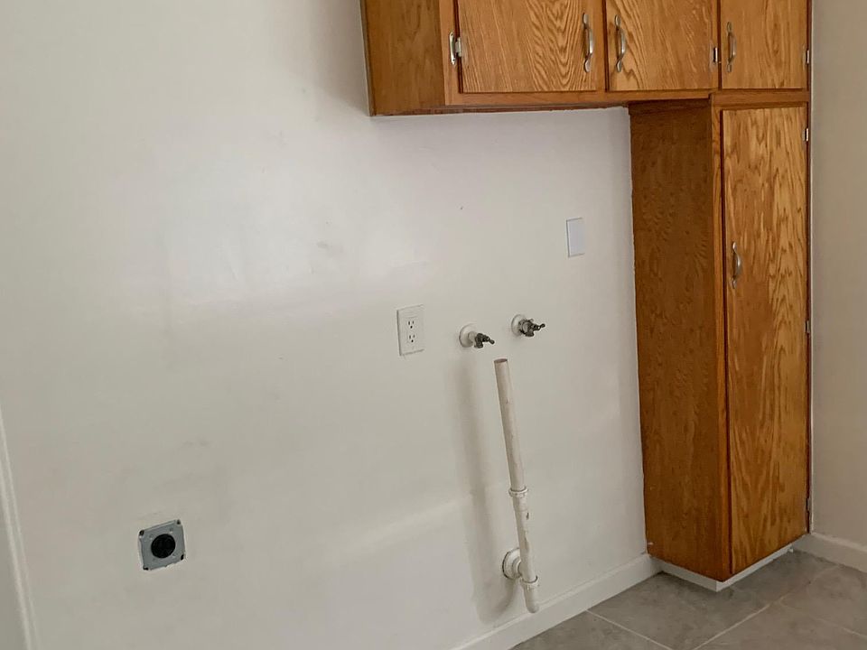 1st image of 529 Texas St