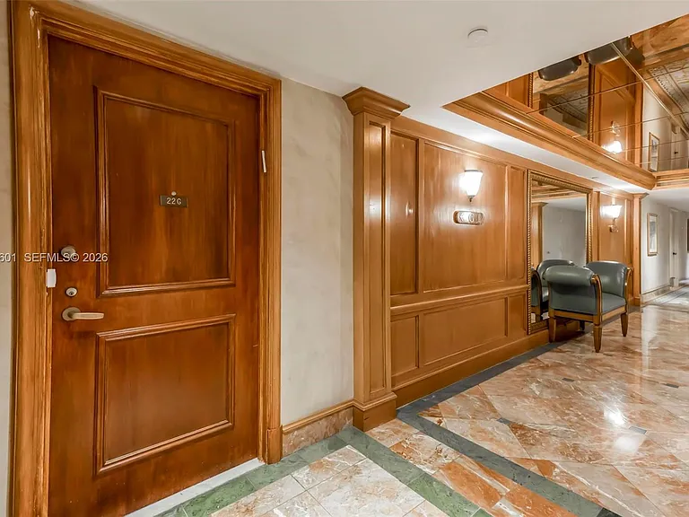 19707 Turnberry Way #22G — Photo 21