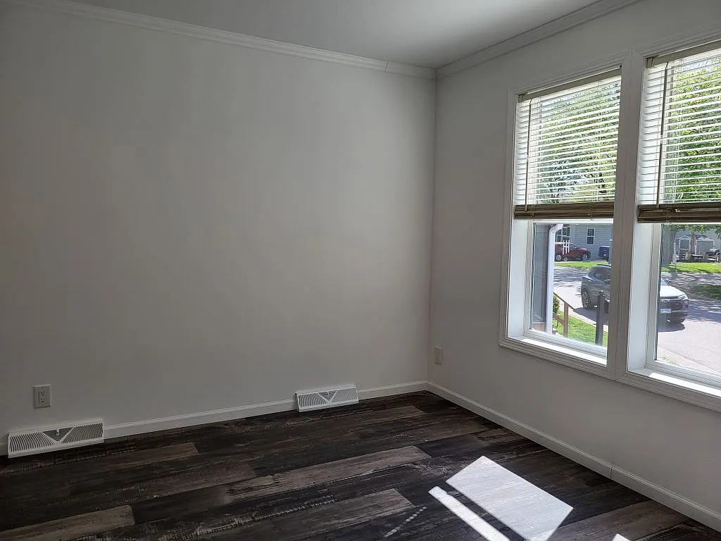 3 bed, 2.5 bath, 1460 sqft, $2,000 — Photo 4