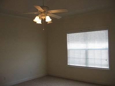 4th image of 4410 Wisteria Ln