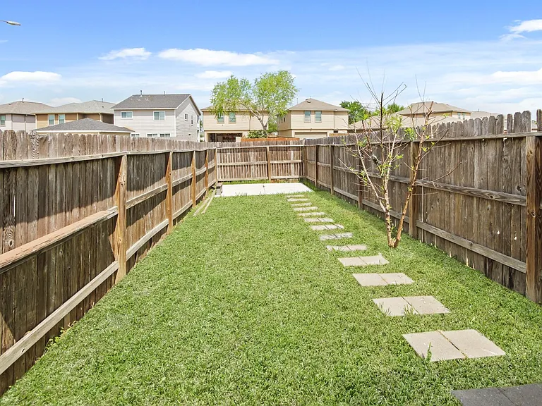 1223 Grassy View Dr — Photo 20