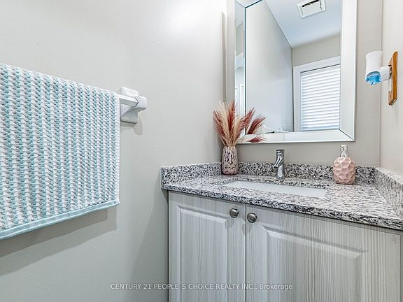 5th image of 76 Wickstead Ct