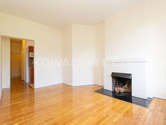 2nd image of 55 Morton St #5EE