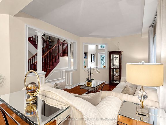 3rd image of 3473 Aquinas Ave