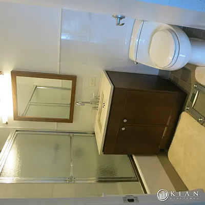 Rented by Kian Realty | media 29