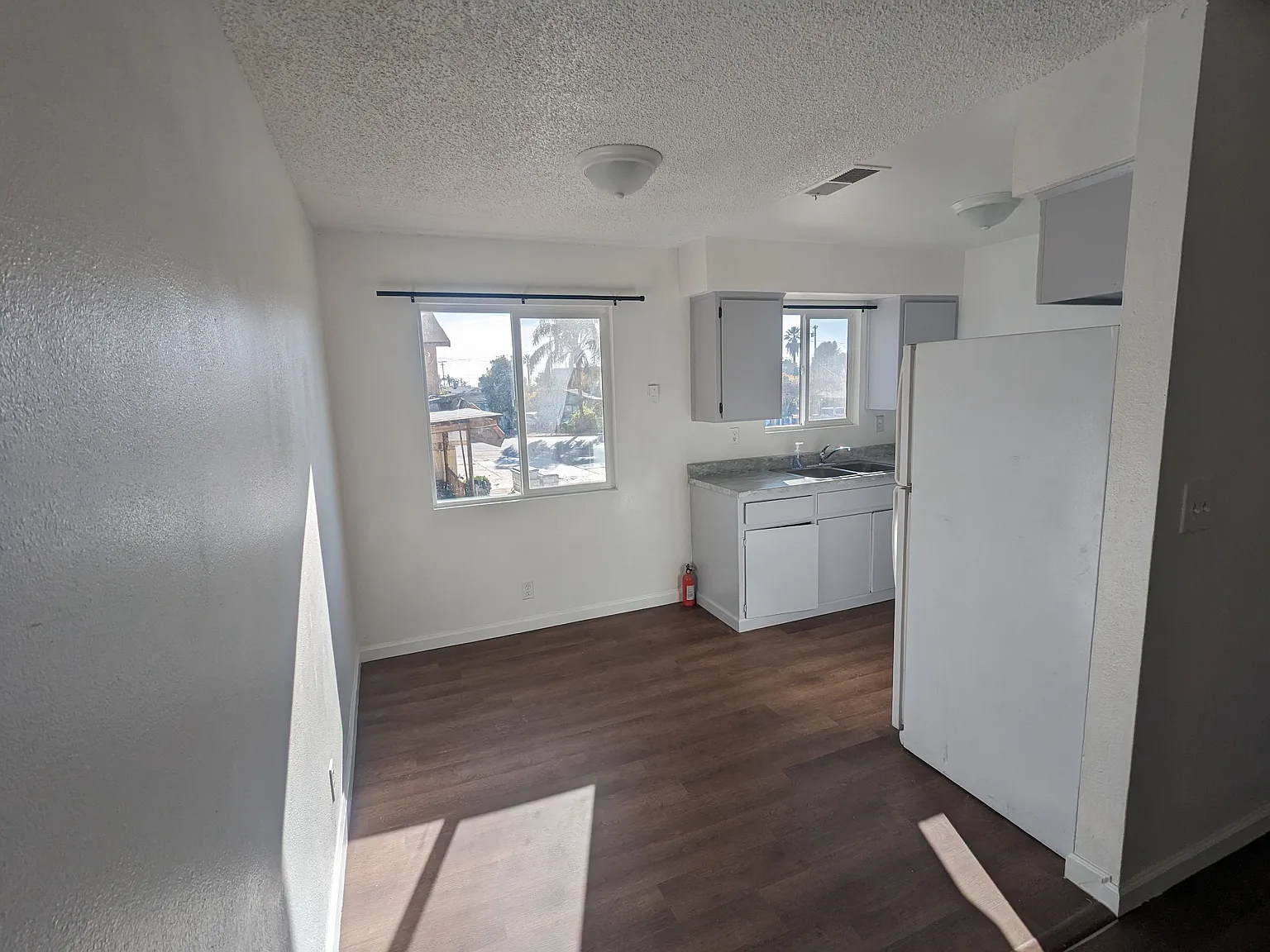 1 bed, 1.0 bath, $1,000 — Photo 1