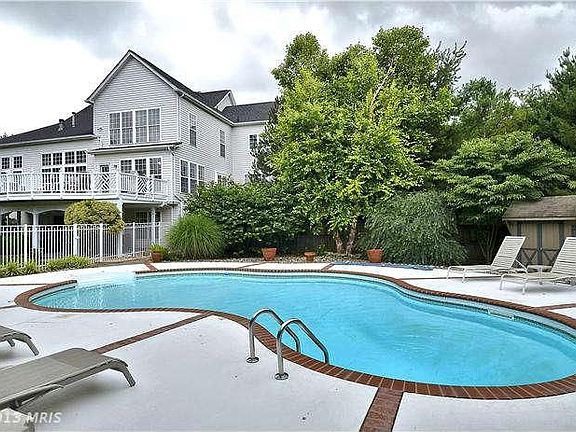 5th image of 7905 Windsor Knoll Ln