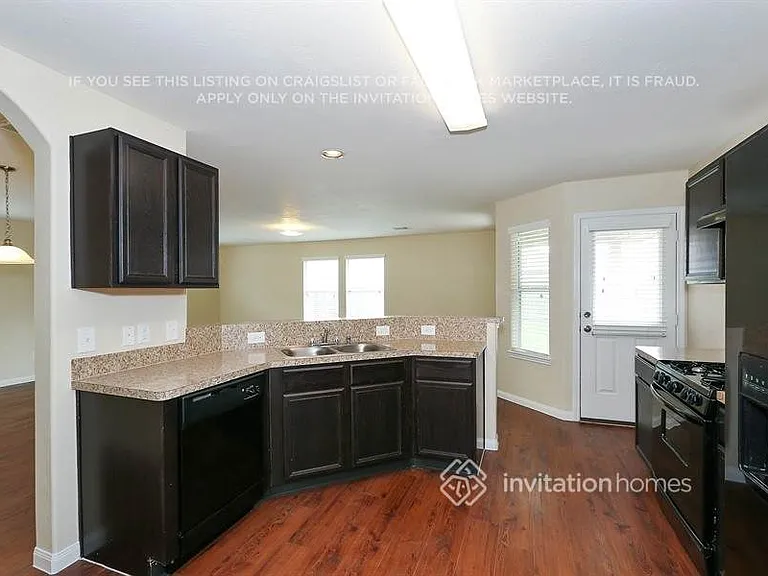 18747 Dennington Dr — Photo 7