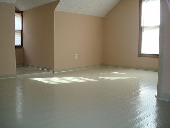 3rd image of 223 N Columbia Ave