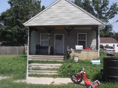 1st image of 1208 Watson St