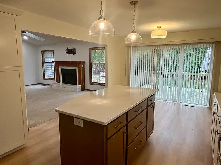 4984 Fox Ridge Rd — Photo 5