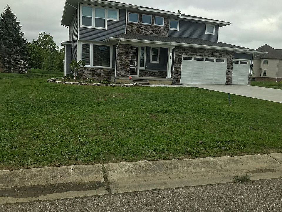 2nd image of 5141 Rolling Hills Dr
