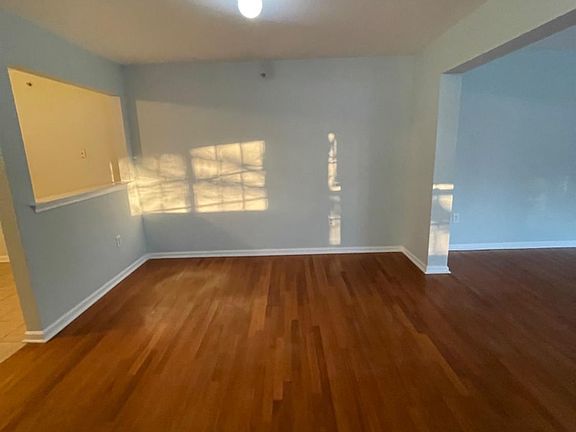 3rd image of 234 Pinelli Dr