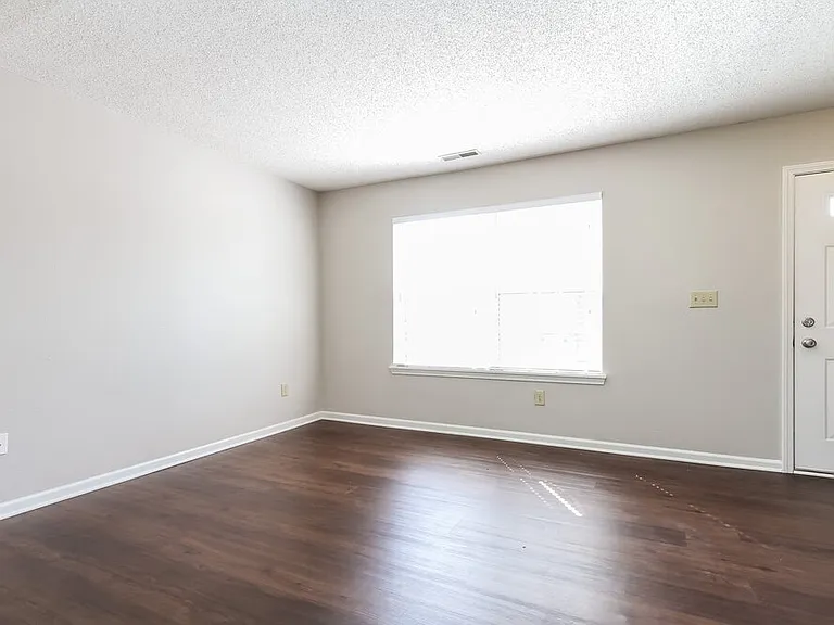 19166 Strand Ct — Photo 10