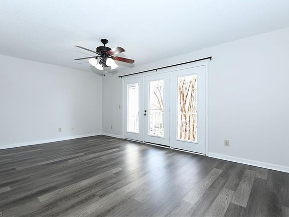 2nd image of 704 Glendale Dr APT E