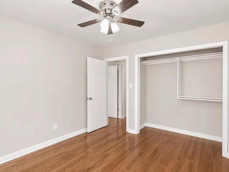 4713 N Harvey Pkwy — Photo 17