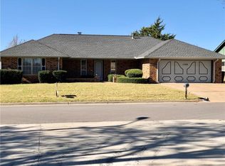 1709 Edinburg Dr, Yukon, OK 73099