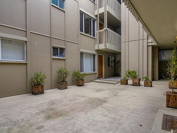 4th image of 2746 McAllister St
