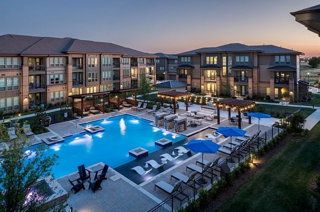 Resort Style Pool