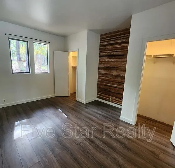 12896 Rices Crossing Rd #COTTAGE — Photo 17