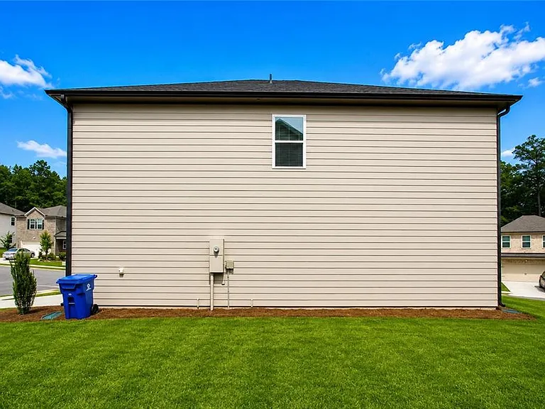 8317 Hunters Grove Rd — Photo 47