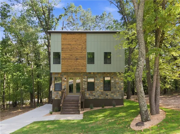 13989 Gentilly Rd, Rogers, AR 72758