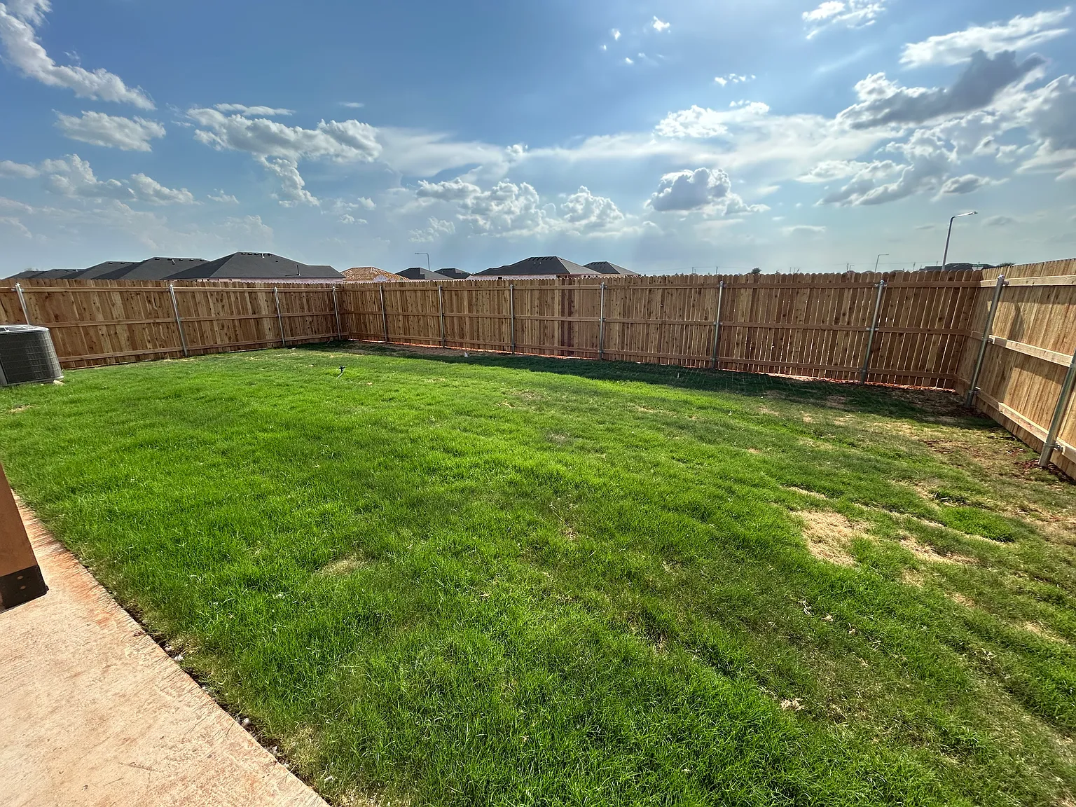 4 bed, 2062 sqft, $2,299 — Photo 4