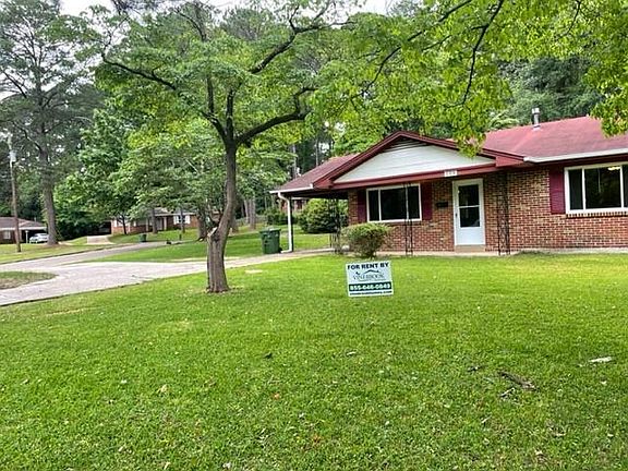 2nd image of 109 Holliday Dr