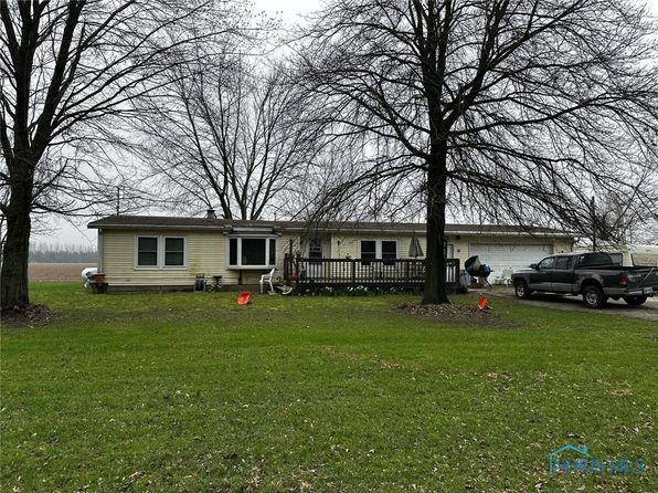 14 County Road L2 #28, Napoleon, OH 43545
