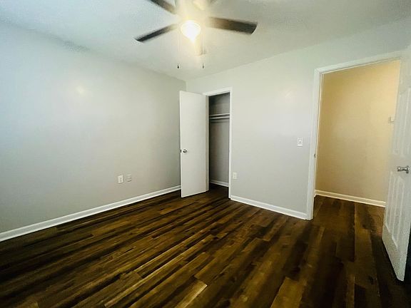 4th image of 406 Russell Pkwy APT 11