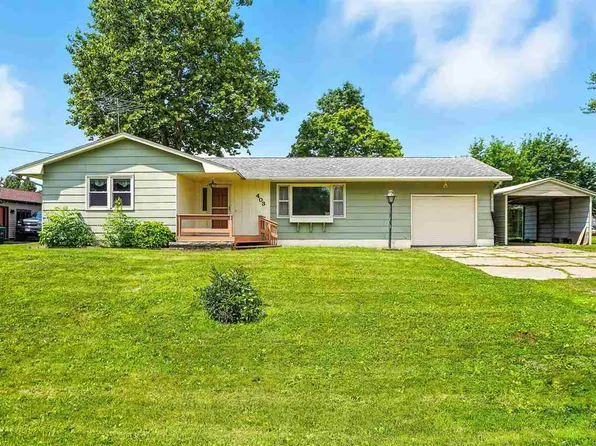 403 Flatiron Dr, Columbus Junction, IA 52738