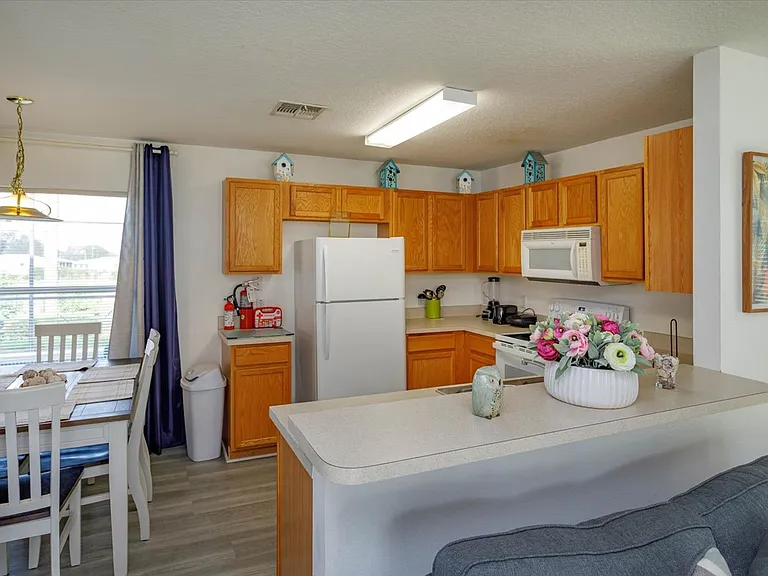 2628 Hemingway Ave — Photo 5