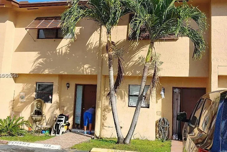 6850 NW 173rd Dr #106 — Photo 2