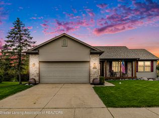 1101 Hawks Rdg, Grand Ledge, MI 48837