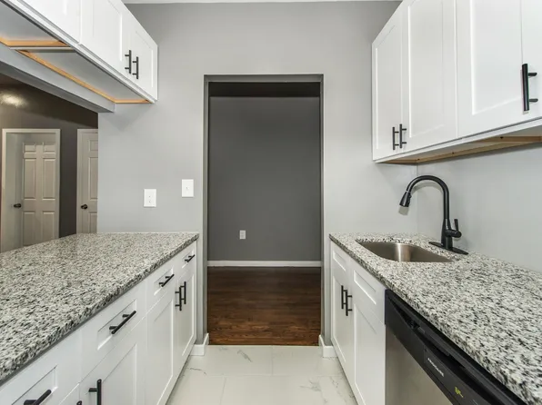 44 Sherman Avenue image 14 of 21