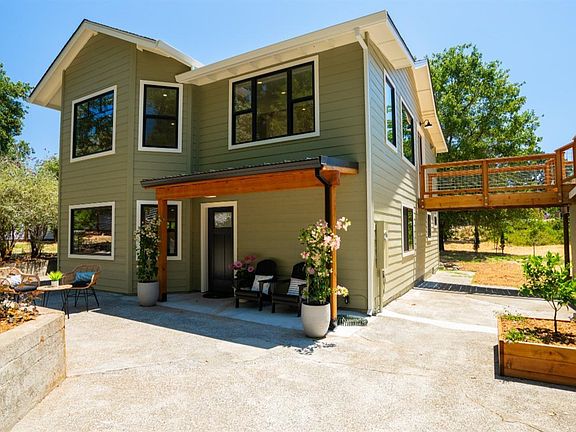 4th image of 3155 Mueller Road