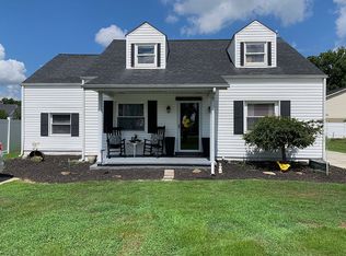 406 Fir St, Eleanor, WV 25070