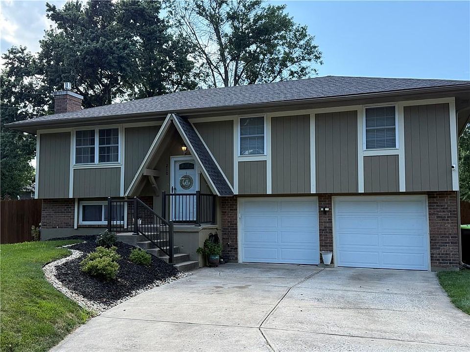 1st image of 210 SE Circleview Dr