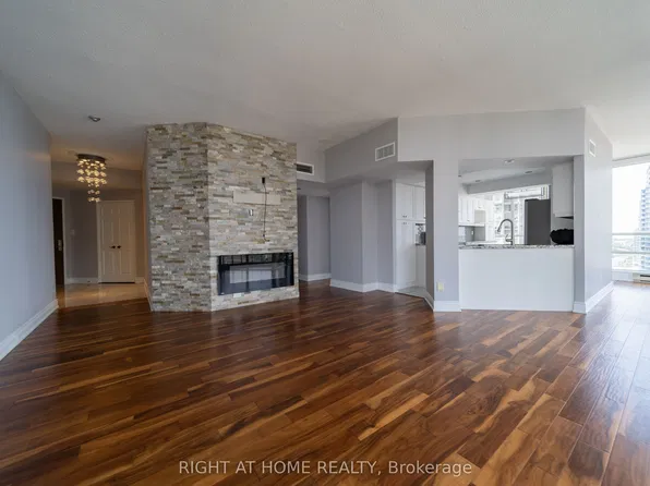 45 Kingsbridge Garden Cir #1910, Mississauga, ON L5R 3K4