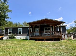 27 Dew Drop Rd, Swannanoa, NC 28778