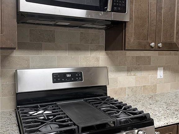 4th image of 2736 Moonriver Ln